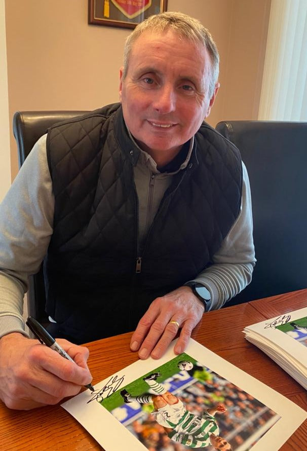 The Celtic Jersey - Collectors' Edition - with print signed by Tom Boyd